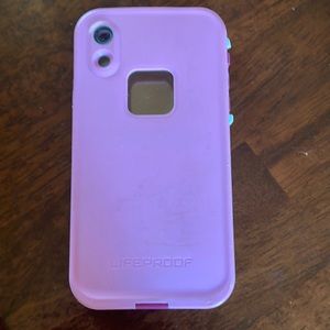 Life proof case for IPhone XR